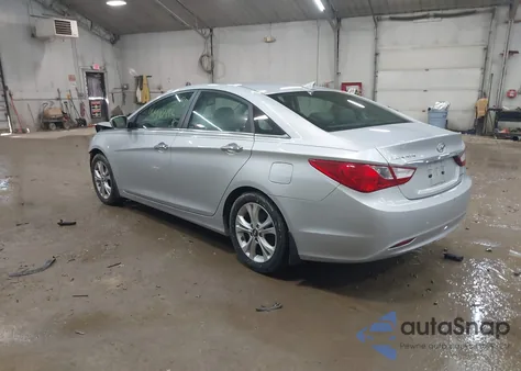 2013 Hyundai Sonata Limited z USA, uszkodzony, nr VIN 5NPEC4AC7DH620429